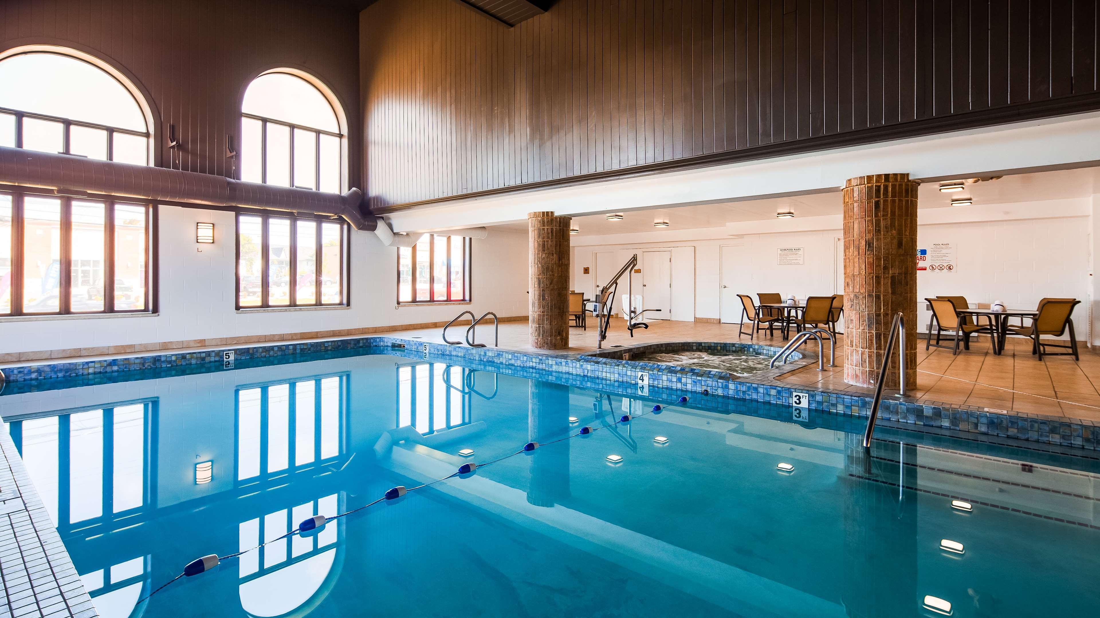 Western Premier Ark Hotel