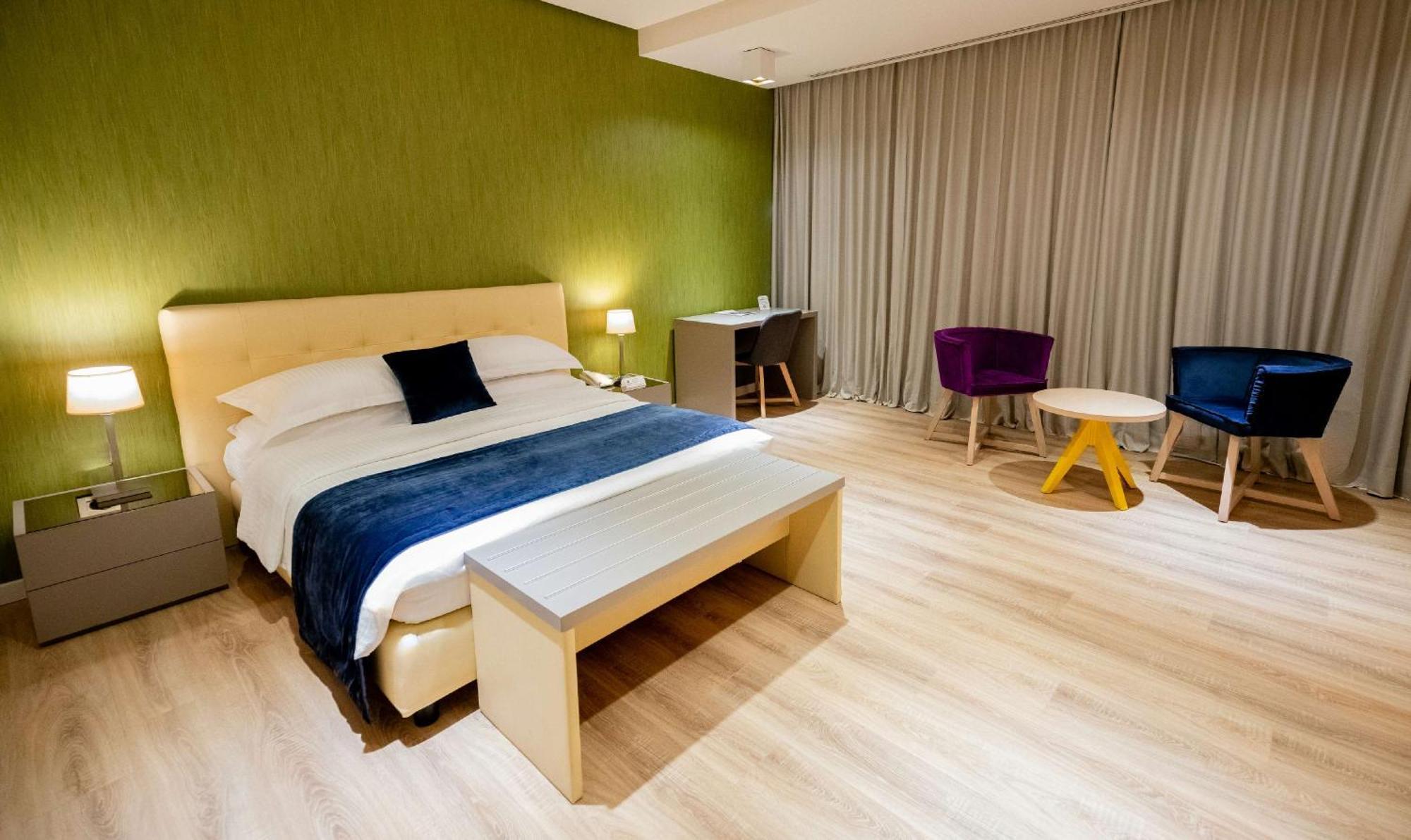 Hotel Western Premier Ark 4*