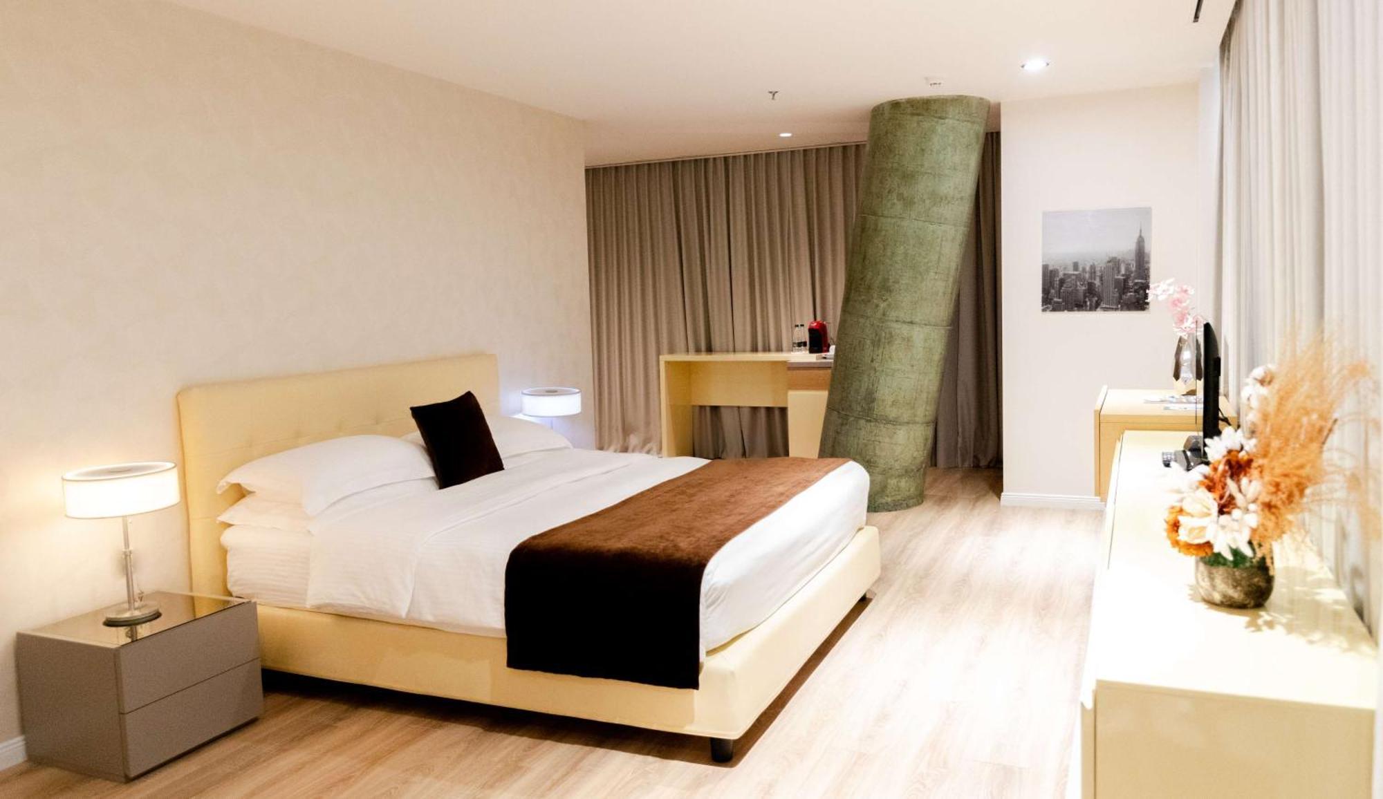 Western Premier Ark 4* Tirana
