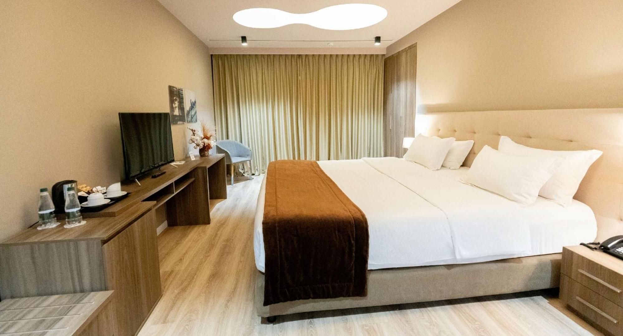 Hotel Western Premier Ark 4*